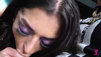 i met this latina babe in the parking lot and we fucked in my mustang 67 😏