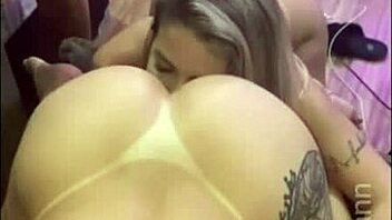 Botei a ruiva famosinha mamar minha rola. Malu paz chupou meu pau sem medo