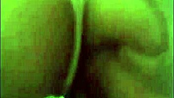 minha empregada veio de vestido curto e comi ela de quatro 😏