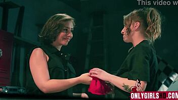 what's under her hood? tommy king and octavia red 😏