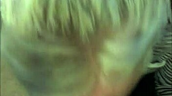 Min amatör tjej tar cumshots i ansiktet från stor kuk