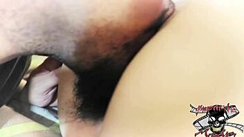Redd and Jeddy Jetson start with slow head on ebony ass
