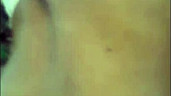 Big ass funk dancer offered her little ass in the park outdoors