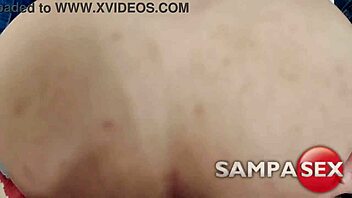 i arregacei o cuzinho da ninfeta natty hot e levei ela pro motel pra meter gostoso.