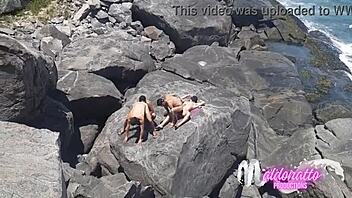 amateurs have gay sex on rio's public beach