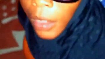 Oloshoboyfriend - Hijab MILF Handles My BLACK COCK with a Unique Touch. Her Skills Are Unmatched!