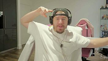 I stumbled on cursed village nightmares with Natuki... so scary!