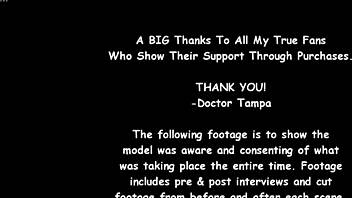 nurse stacy shepard tryin diff gloves to find best fit at girlsgonegyno com, ya know?