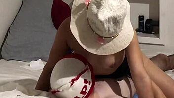 Sipsip riding her boyfriend cowgirl style, what a sexy friend!