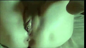 Real Amateur Cheating Mom Screws Stranger in Hot Hookup