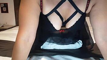 cabalgando mi juguetito hasta sentirme bien