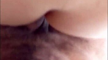 Blondeliberal - Fui Ajudar O Pintor E Ele Colocou O Pinto Na Minha Buceta Sem Camisinha E Gozou Na Minha Bunda