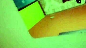 Con Lencer�a Negra Se Deja Montar Y Pide M�s In Sexy Latina Ass Doggystyle.