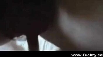 Real Amateur Cheating Mom Screws Stranger in Hot Hookup