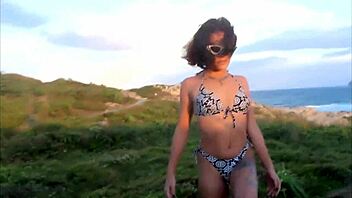 Petite Casal Ventures for Wild Beach Sex in Ilha Bela