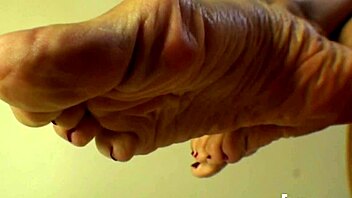 jade vixen peels off black nylon stockings