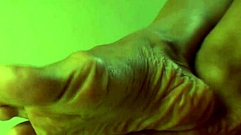 jade vixen peels off black nylon stockings