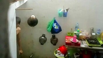 Em Gái Học Y Dược Cần Thơ Explores Teen Adventures