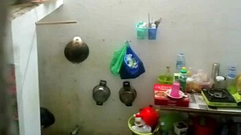 Em Gái Học Y Dược Cần Thơ Explores Teen Adventures