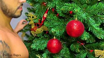 Peruvian 27cm Christmas Cock Shared with Friend at Taurus Bar