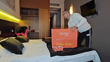 Fucking my gf with britney doll was hilarious 😄