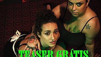 Discover BDSM submission with BBW Mayanna Rodrigues and Tormenta Cosmica in latex