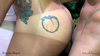 Peruvian 27cm Christmas Cock Shared with Friend at Taurus Bar