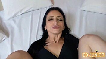 Ed Junior fucks Vitória in sheer jeans! 🔥