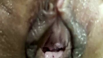 sexo amador acostumando ela com a capa peniana pois ela quer um dotado pra foder a buceta big dick big dildo