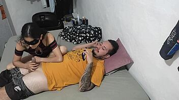 my girlfriend's neighbor sucked my cock when i asked