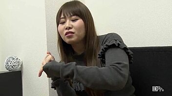 eri makino showing her big sagging tits 😍