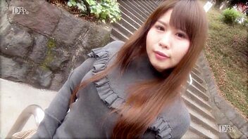 eri makino showing her big sagging tits 😍