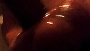 paparipskins cleans big dick in shower with handjob