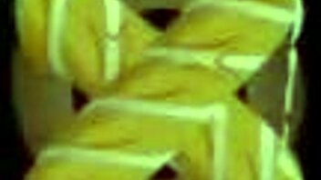 Hey, Anita Shows Arianna Lesbian Fun with Toys