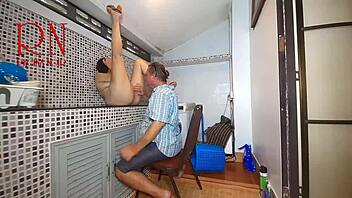 I'm the housewife gettin licked in the laundry, so submissive