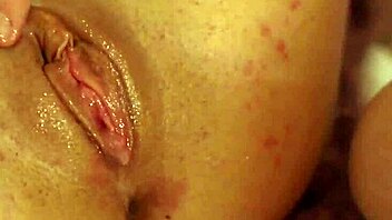 Лучшая компиляция кремпаев 2023: Сперма капает внутри тугой пизды в диких сценах с рваными одеждами и сквиртинговыми оргазмами!