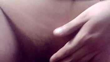 indian girl solo in bedroom. homemade softcore with amateurs.