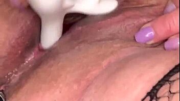 Makin Multiples With Juicy Brunette Orgasm