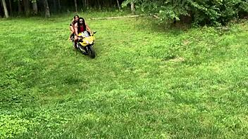 Nina Rivera Sucks Don Whoe's Dick Outside