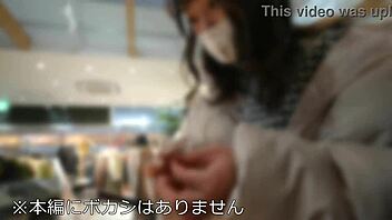 Does Hono-chan melt the snow with sex?