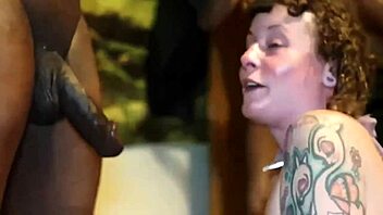 Fine pawg intriguingly sucks big black cock