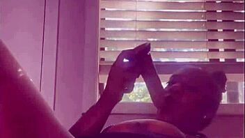 harley harper squirts everywhere in wet solo fun