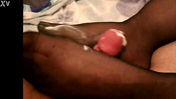 amateur gives footjob in pantyhose nylon leggings