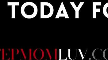 Vain rentoutumassa Bridgette B:n, Mike Mancinin ja Clarke Kentin kanssa fleshlight-hupia varten. puhdasta pientä 18+ toimintaa!