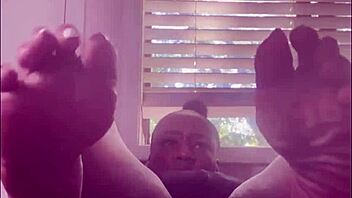 harley harper squirts everywhere in wet solo fun