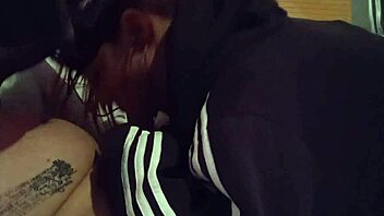 Löysin tän lutkan craigslististä ja facefuckasin