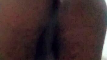 Is this pretinho really wanting rola, or just teasing?