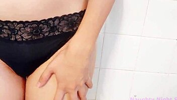 I stumbled upon my stepsister pleasuring herself and she allowed me to observe