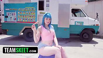 Gorgeous jewelz blu fucks for ice cream