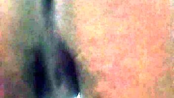 Is this pretinho really wanting rola, or just teasing?